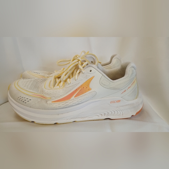 Altra Women's Athletic Shoes in Cream and Orange - Picture 2 of 9